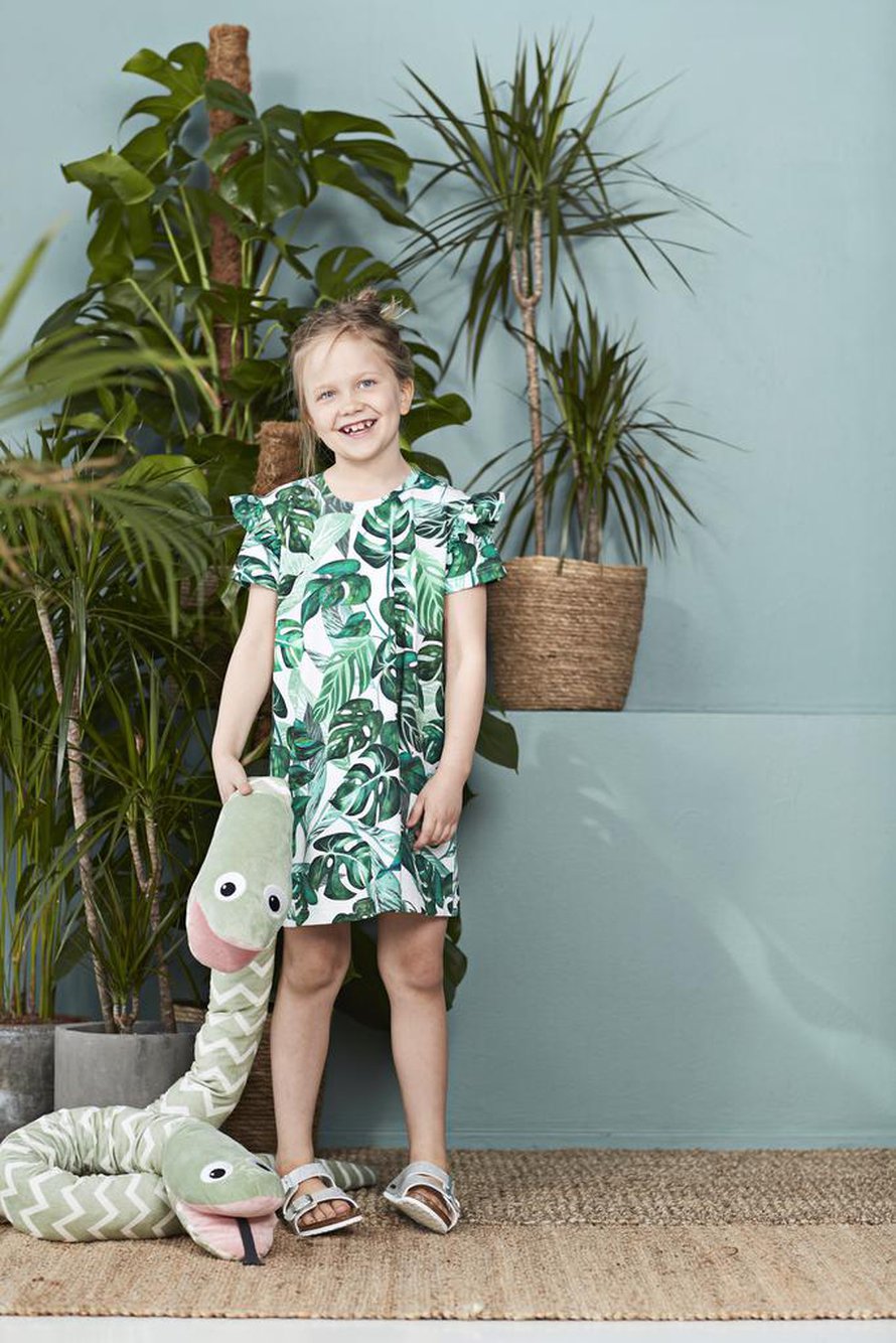 16 Tytön kesämekko