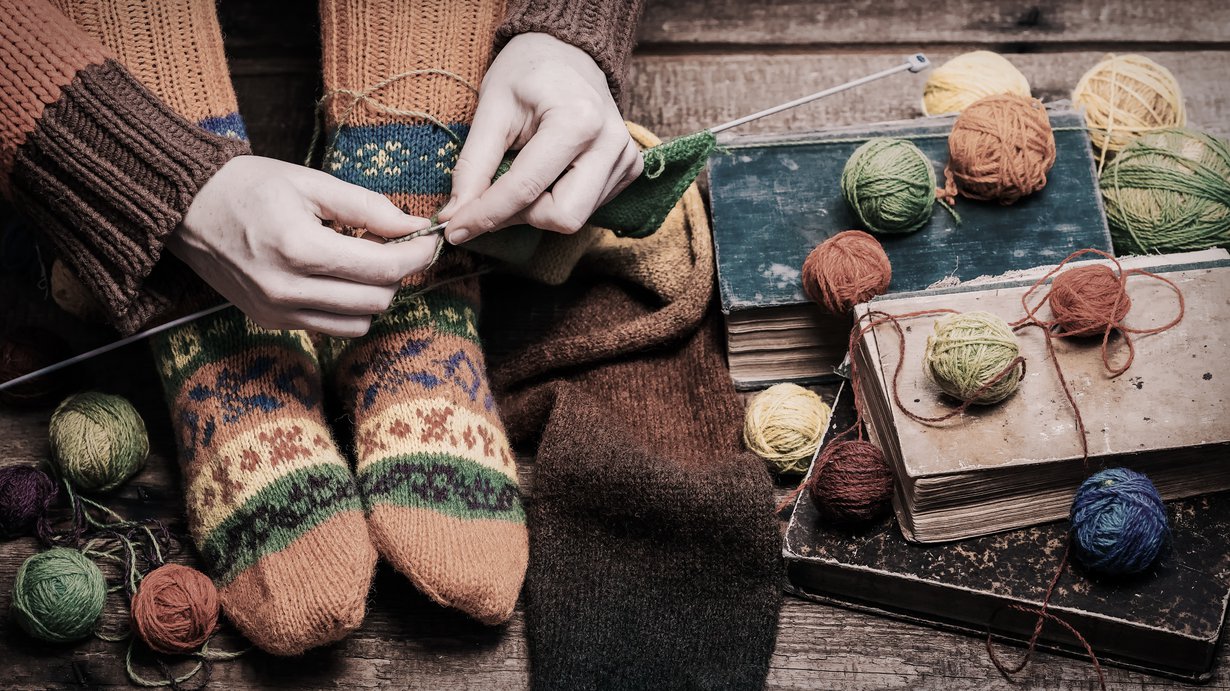 Luuletko, ettet ole luova? Saatat sittenkin olla! "Luovuus on sitä, että tekee arjessa asioita, joista nauttii", sanoo psykologi ja kirjailija Henna Helmi Heinonen.