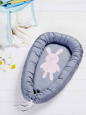 Tee itse vauvanpesä vastasyntyneelle.