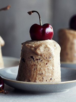 Tee tänään, syö huomenna – helppo luumujäädyke on herkullinen lopetus jouluaterialle.