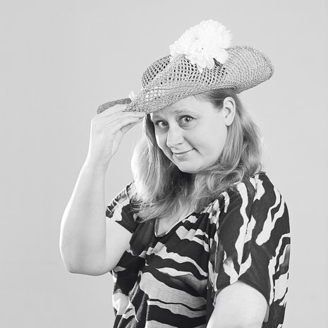 37-vuotias jyväskyläläinen sosionomi Mari Satosaari on 12- ja 16-vuotiaille lapsilleen mieluummin kamala äiti kuin hyvä ystävä.