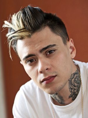 Rapmuusikko Mikael Gabriel, 25, on julkaissut neljä levyä.­ Hän suunnittelee valloittavansa maailman, "koska se on mahdollista, universumille pitää vain asettaa haasteita".­