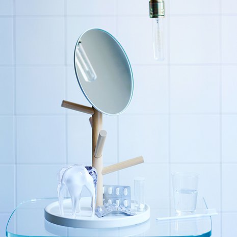 Liian kliinisesti järjestetty koti voi olla merkki asukkaan ahdistuksesta. Kuva: <span class="photographer">Anna-Kaisa Melvas ja Anna Huovinen</span>