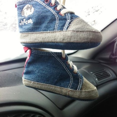 Ripustin autoon lapsemme ensimm&auml;iset keng&auml;t. - Marja Marjeta