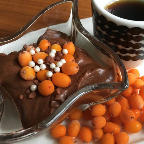 Mokkapaloja leikatessa saattaa reunapaloja jäädä yli – mikä on nyt ihana juttu!