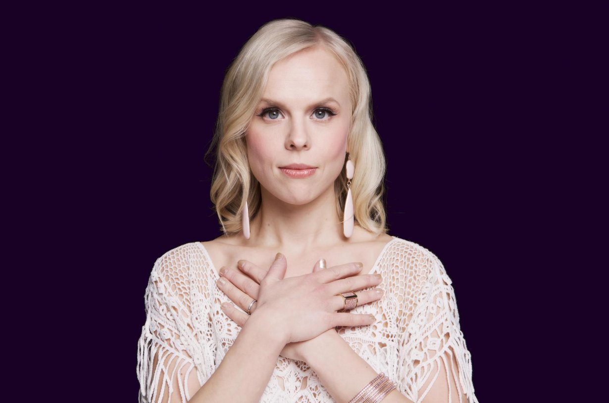 Jazzlaulaja Aili Ikonen esiintyy Keski-Pohjanmaan konservatoriossa Kokkolassa 12.12. sekä Jyväskylä sinfonian, Aili Ikosen ja Osmo Ikosen yhteisessä joulukonsertissa Jyväskylän teatteritalossa 14.12.