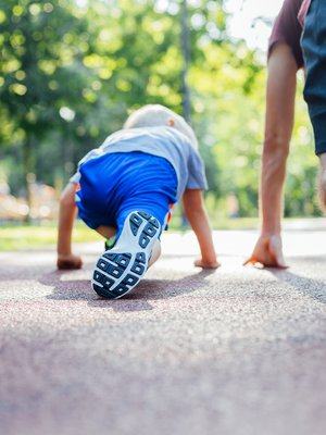Paikoillanne, valmiit... ja kuinka ollakaan, meidän pikku-Jesse voittaa taas iskän!