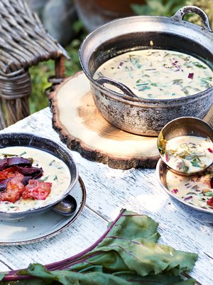 Punajuuri on kaunis ja maukas juuresta naattiin.