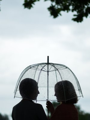 Jotta jaksaa auttaa muita, on pidettävä ensin huolta itsestään. ”Tervettä itsekkyyttä pitää ehdottomasti olla, että jaksaa”, Pirjo Riitta Liimatainen sanoo.