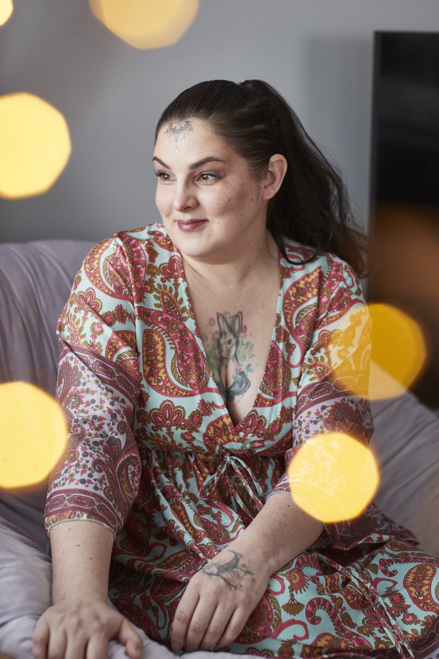 Rasaliina Jänöllä on ihollaan 21 jänisaiheista tatuointia. ”Luulen, että olen ollut entisessä elämässäni jänis tai juonut pienenä vahingossa jäniksen maitoa.”