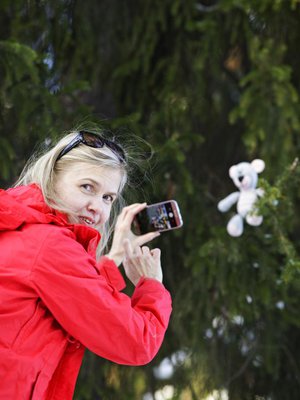 Kirsi Heimosen virkkaamasta Nallesta on tullut Instagram-tähti.