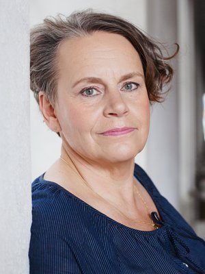 ”Töitä on tehtävä ja omista on pidettävä huolta, äitini opetti. Sen mukaan olen yrittänyt elää”, projektipäällikkö Marja Palkonen, 58, sanoo. Hän elää Tampereella miehensä kanssa. Lähipiiriin kuuluvat 30-vuotias poika ja tämän lapsi.