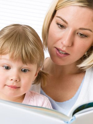 Ai niin, Mikko Mallikas oli näin ihana! Ja Myyrä-kirjoissa oli näin omalaatuista huumoria! Parhaat lastenkirjat ovat niitä, joista innostuu aikuisenakin.