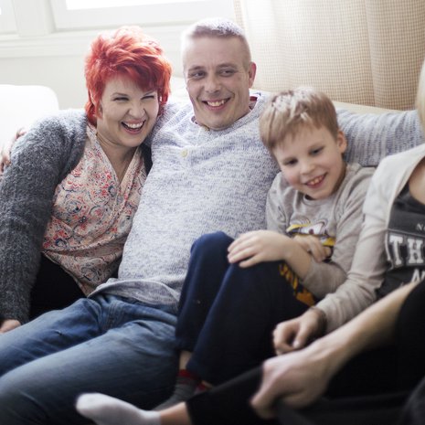 Riitta ja Mika Koivula asuvat Kauhajoella. Heillä on neljä lasta, joista tähän kuvaan mahtui Aaron.