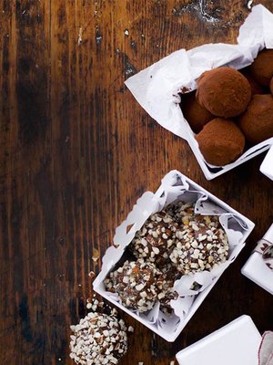 Kaupan nameista saa pienellä tuunauksella täydellisiä ruokalahjoja.