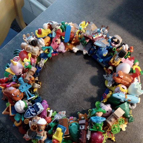 Nämä lelut eivät ainakaan huku tai pyöri jaloissa!