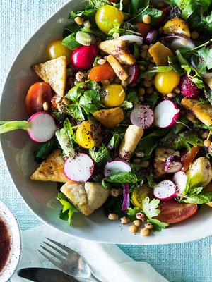 Hiukan hapan ja hedelmäinen sumakki on loistava kastikkeen mauste. 