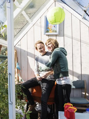 Markus ja Mervi ovat olleet yhdessä 12 vuotta. Heidän diiliinsä kuuluu, että ensi-illan jälkeen puoliso saa kuulla olleensa paras. "Joka kerta, aina", Mervi nauraa.